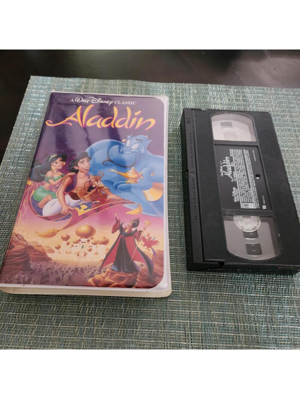 Disney Aladdin VHS Black Diamond Classic Tested Works Robin Williams Clamshell